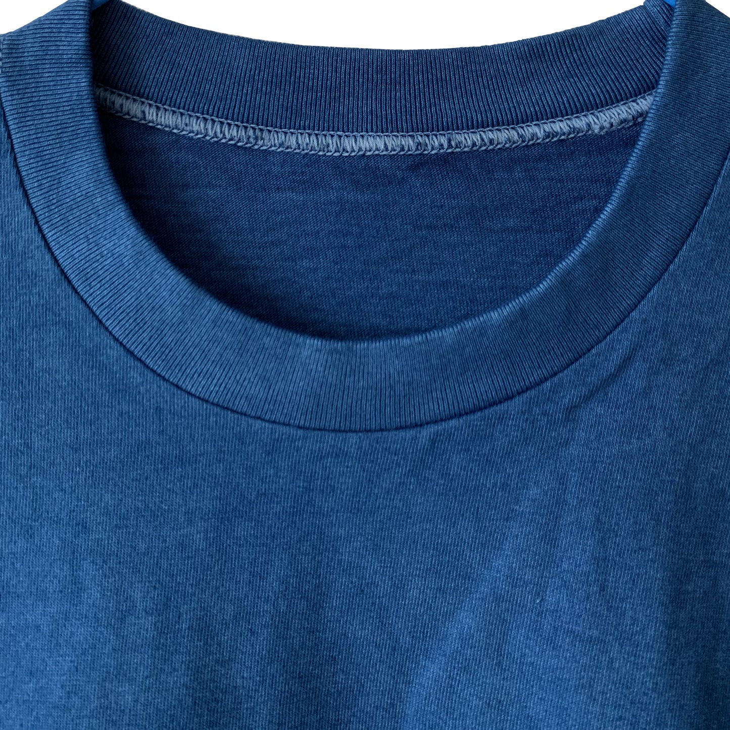 Japanese made round body T-shirt indigo dyed (indigo)